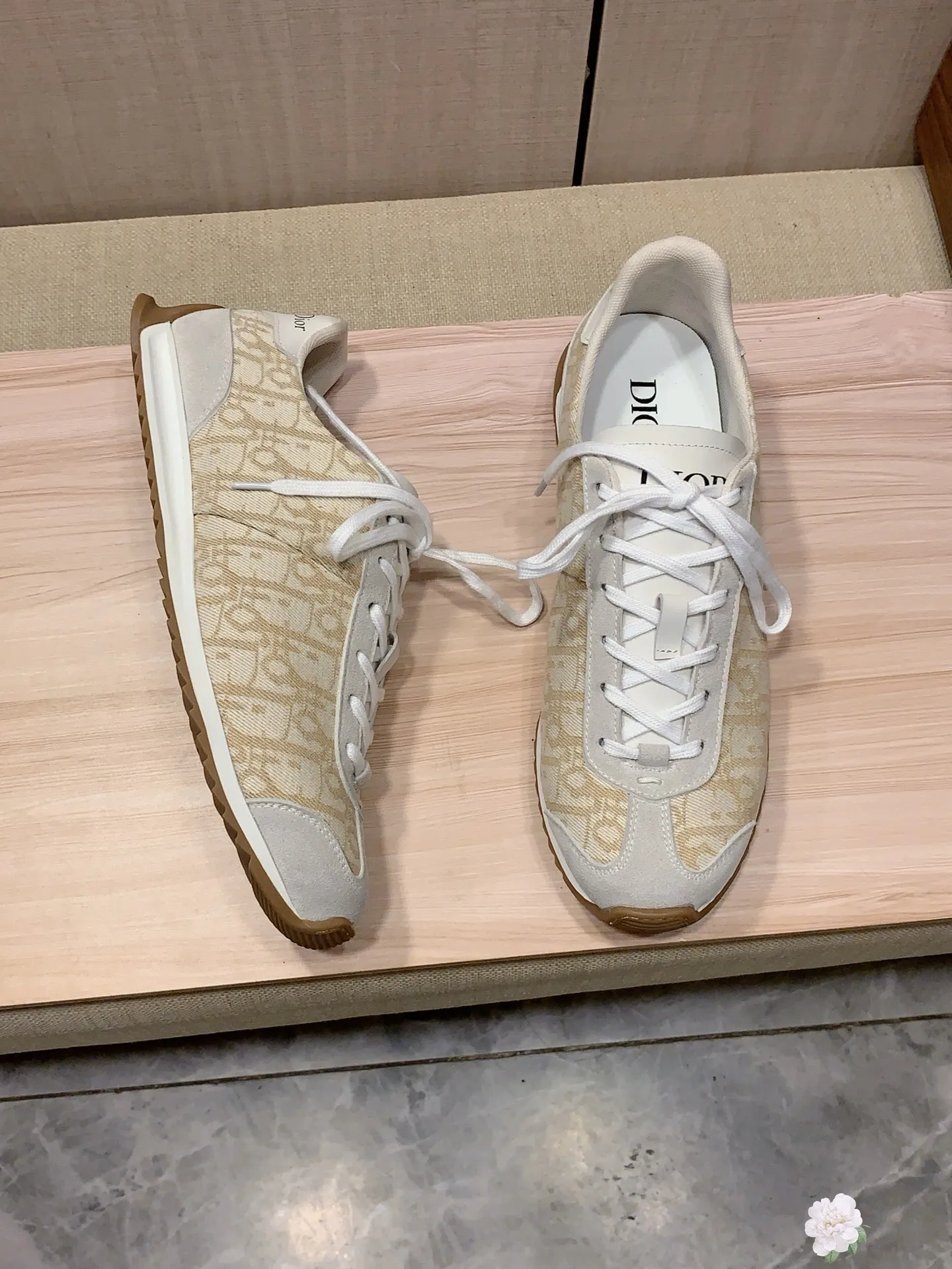 Men's Men's Shoes💰442💰💰🎩🎩[Lightning][Lightning] "Dior DIOR*" The latest and most popular casual shoes, top brand [seduce] luxury ~ purchasing agency, top ~ quality. [Strong] The upper is made of imported breathable cowhide with woven material ➕ breathable sheepskin feet (•) and fine workmanship. The original stylish and stylish soft rubber wear-resistant and non-slip outsole is light and comfortable on the feet. The real thing looks better when photographed in real life. 413: Code: 35-44, 45.46 can be customized, 8️⃣ colors selected